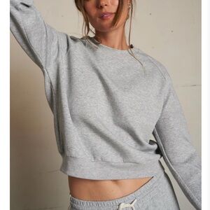 Perfect white tee 
travel raglan sweatshirt
Women's Gray Sweatshirt